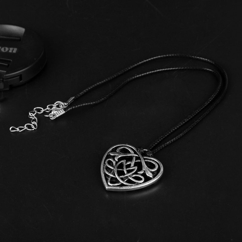European And American Vintage Necklace Jewelry