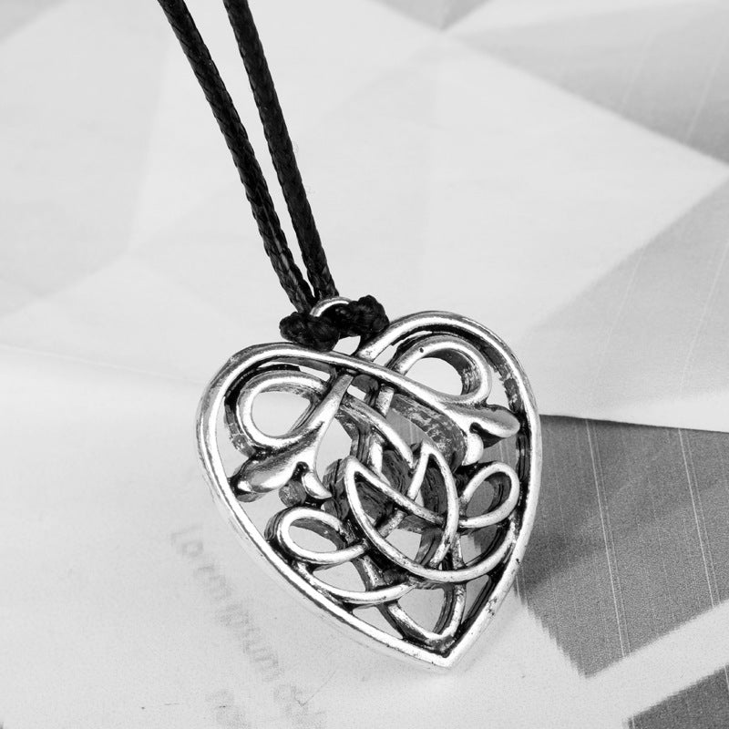 European And American Vintage Necklace Jewelry