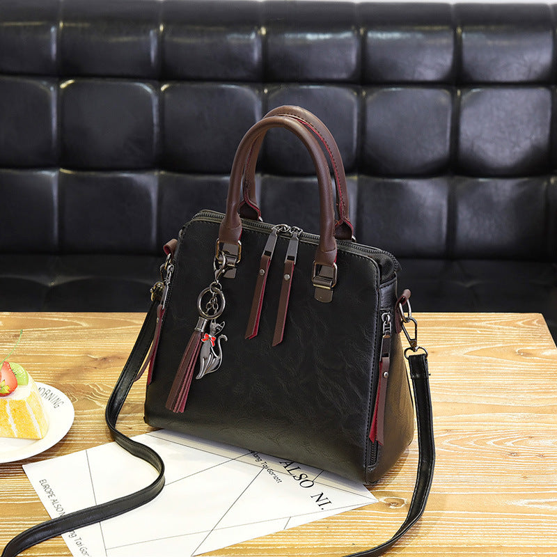 VINTAGE LEATHER HANDBAG