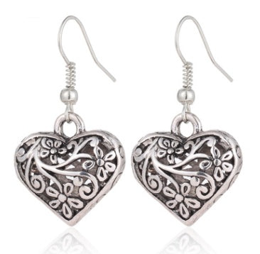 Selling simple new vintage carved simple hollow love earrings ear jewelry