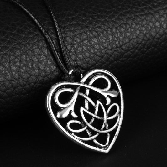 European And American Vintage Necklace Jewelry