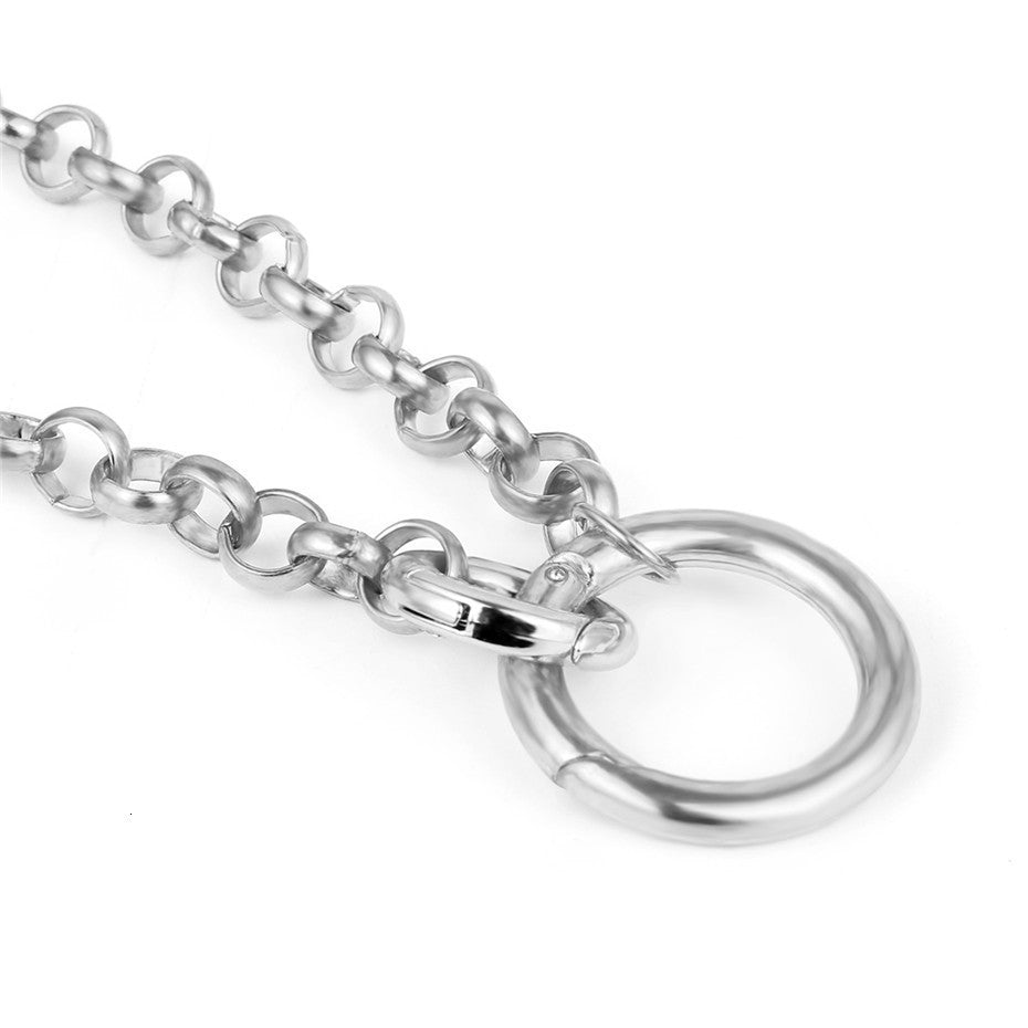 Hook and Chain Necklace 