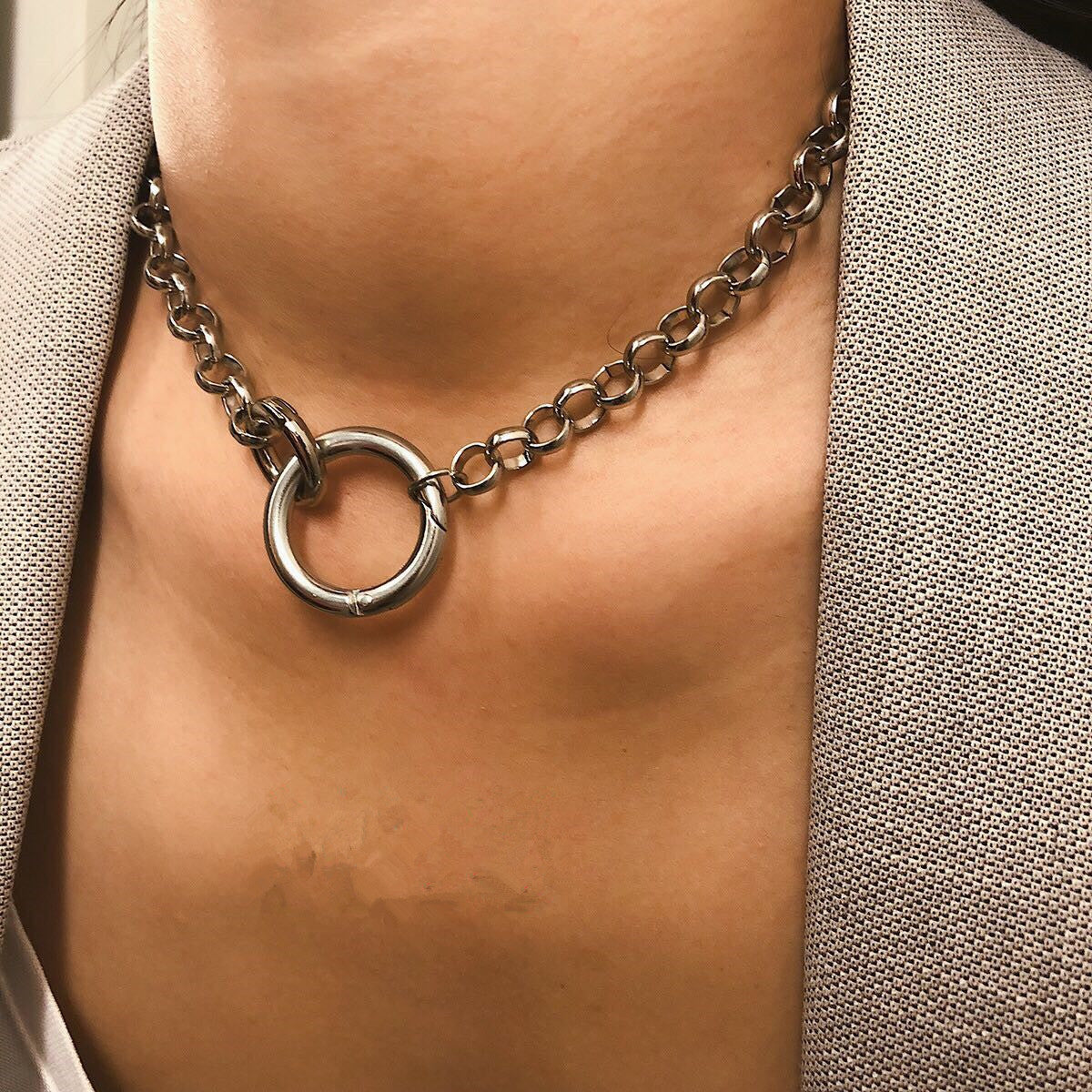 Hook and Chain Necklace 