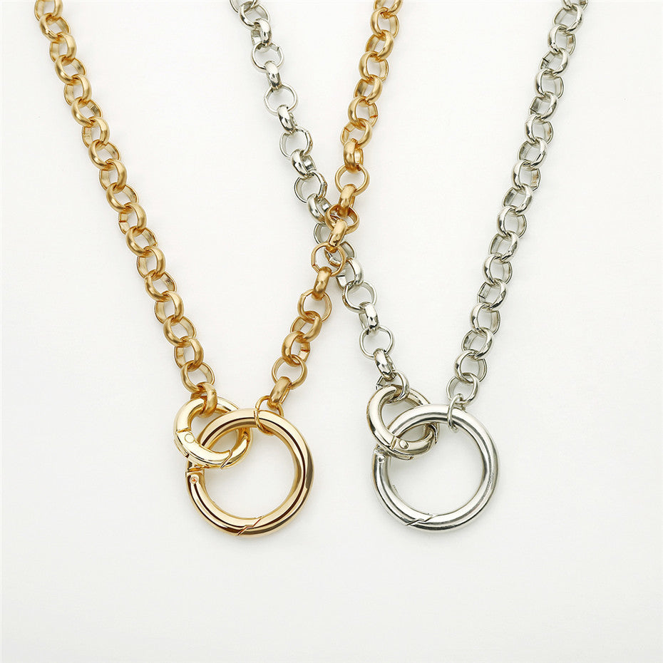 Hook and Chain Necklace 