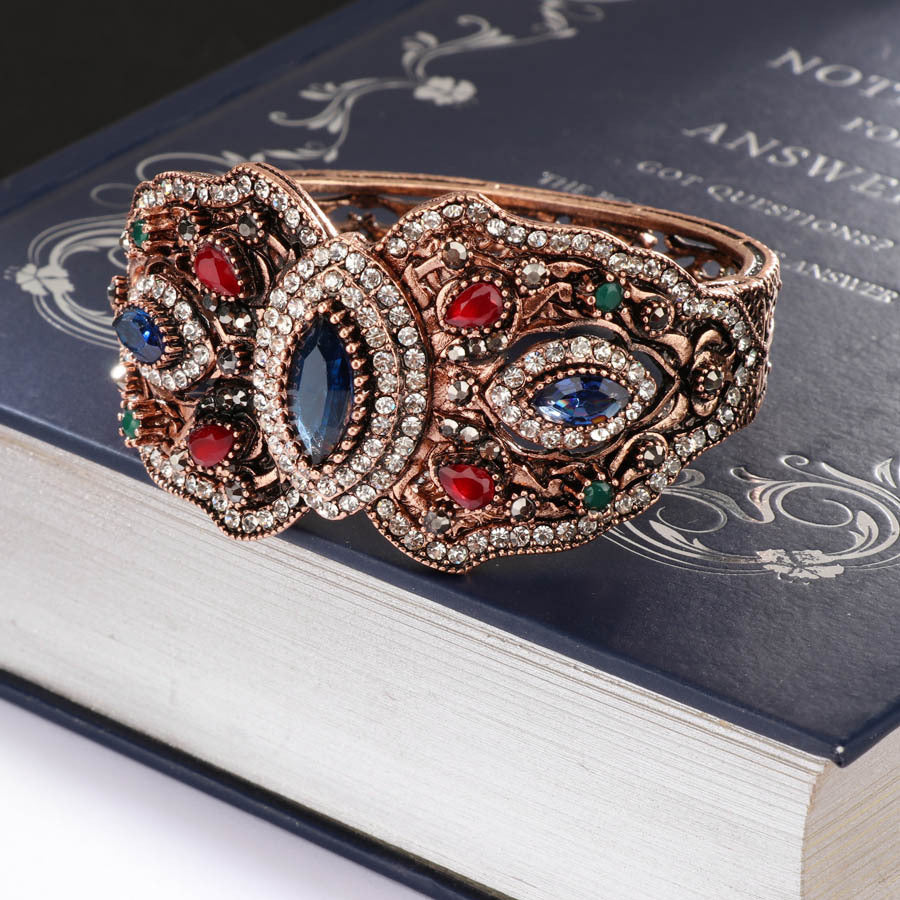 Vintage carved bracelet