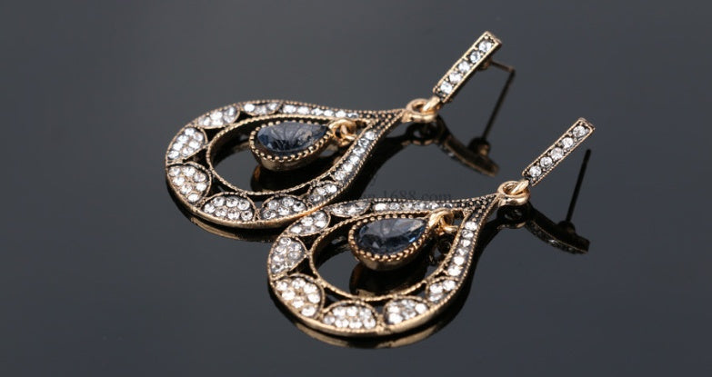 Back in Black Set Earrings 