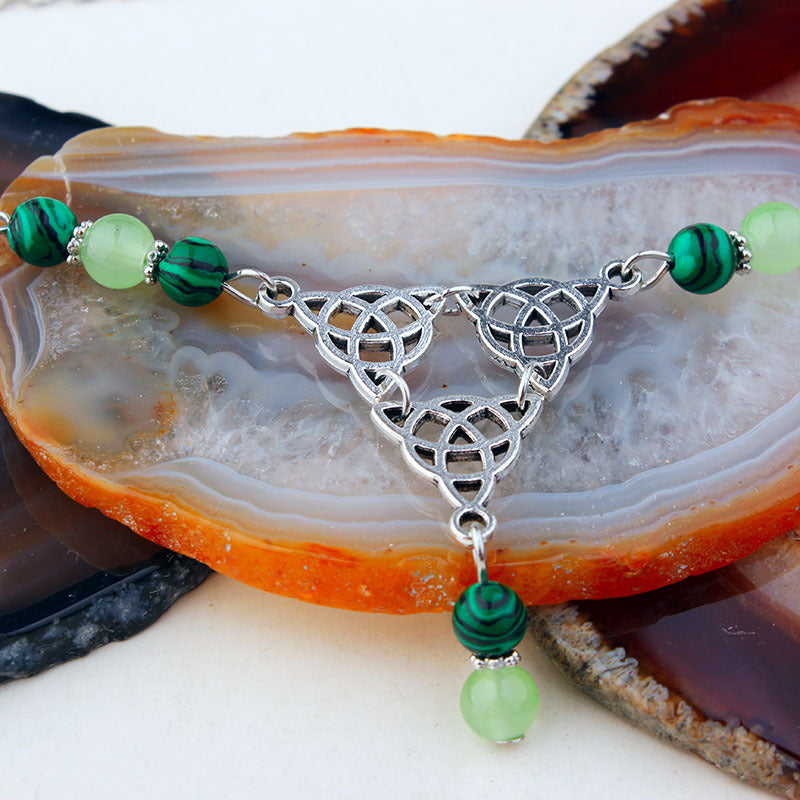 Gothic Irish Knot Neck Peacock Lvzhu Necklace