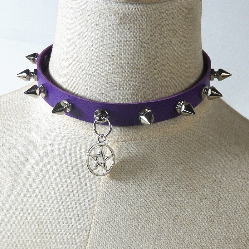 Studded Star Chocker 