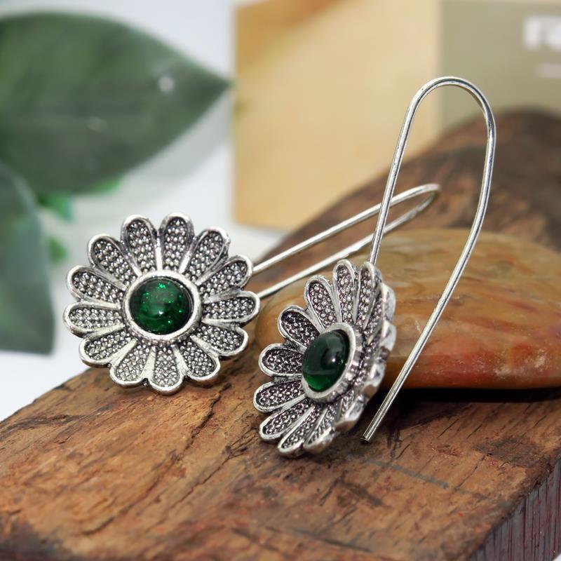 Creative Alloy Retro Flower Ear Jewelry