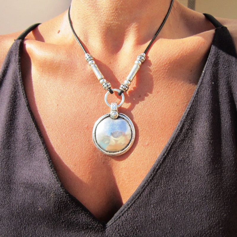 Silver Round Clavicle Necklace 